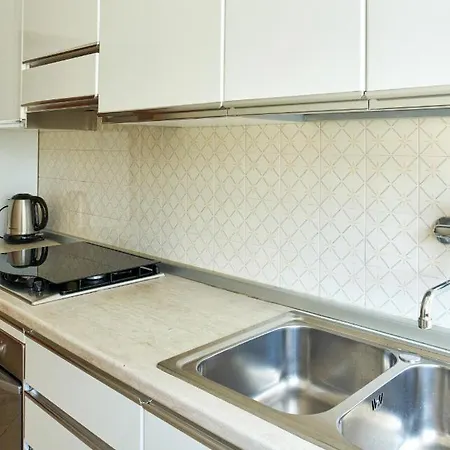 Cinzia's 아파트 데센자노델가르다